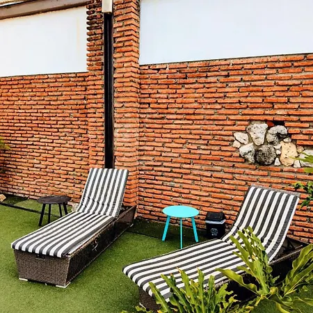 Casa Pacoa Hotel *